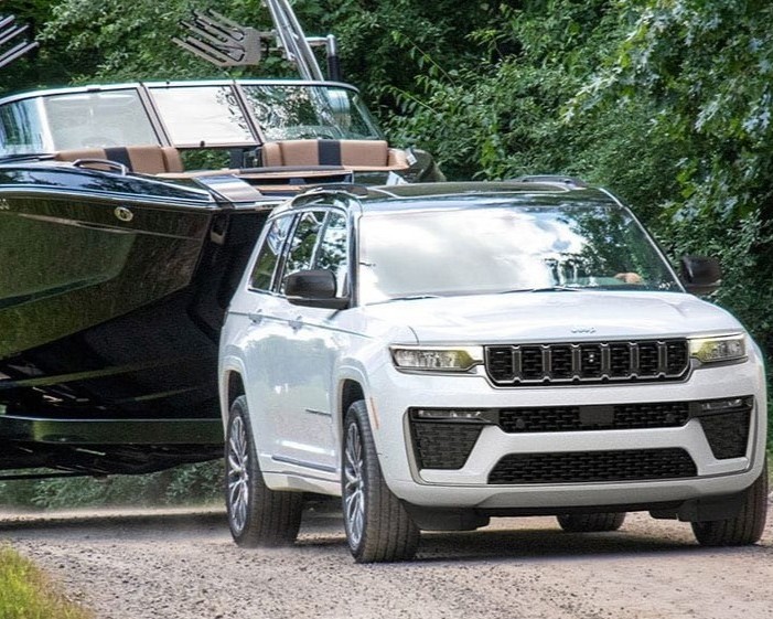 2026 Jeep Grand Cherokee Best-in-Class Maximum Towing Capacity
