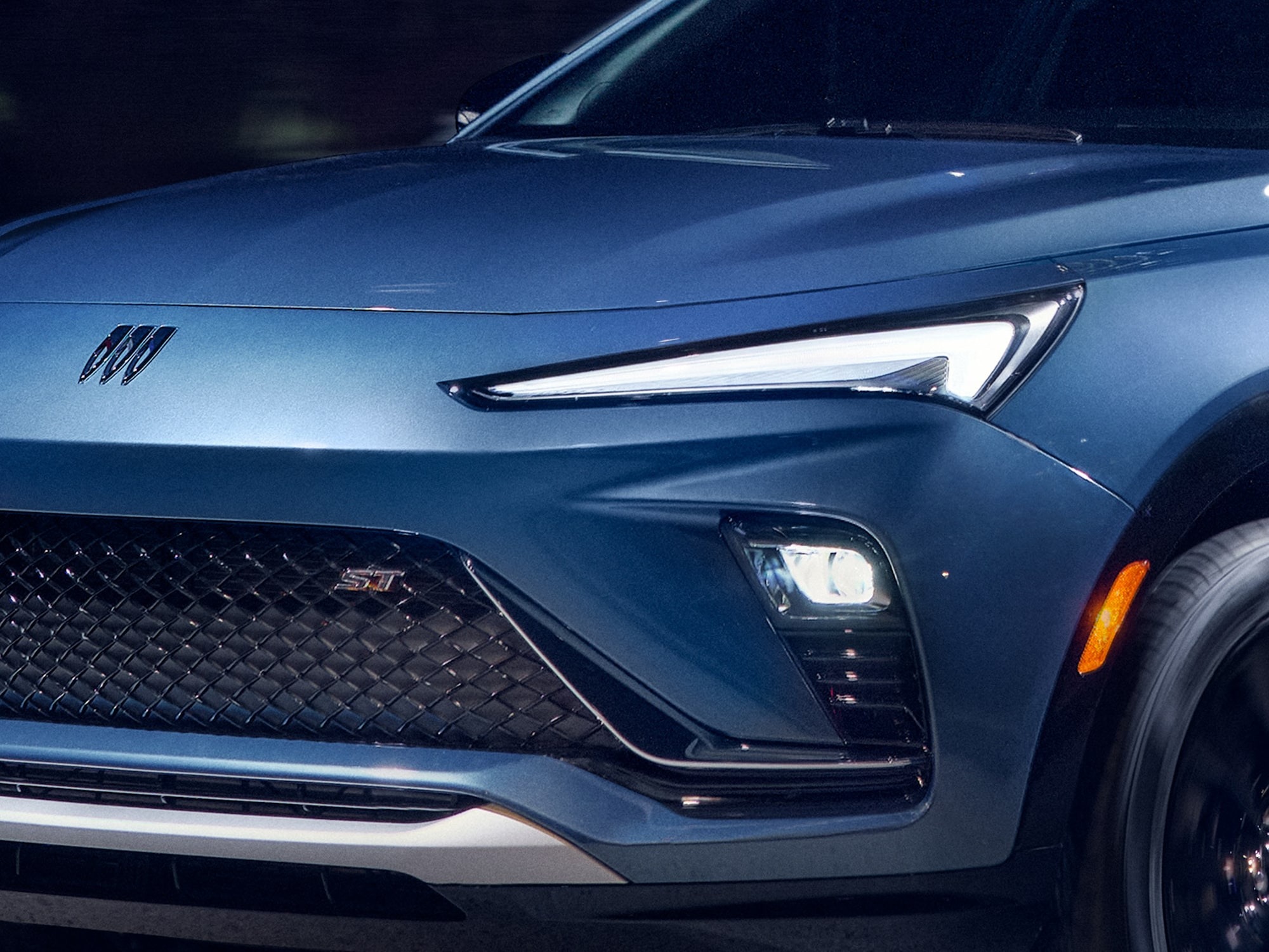 2026 Buick Envista Check-shaped LED daytime running lamps