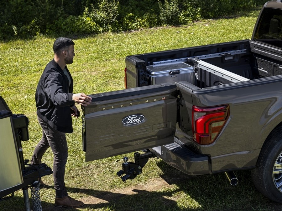 2026 Ford F-150 Pro Access Tailgate