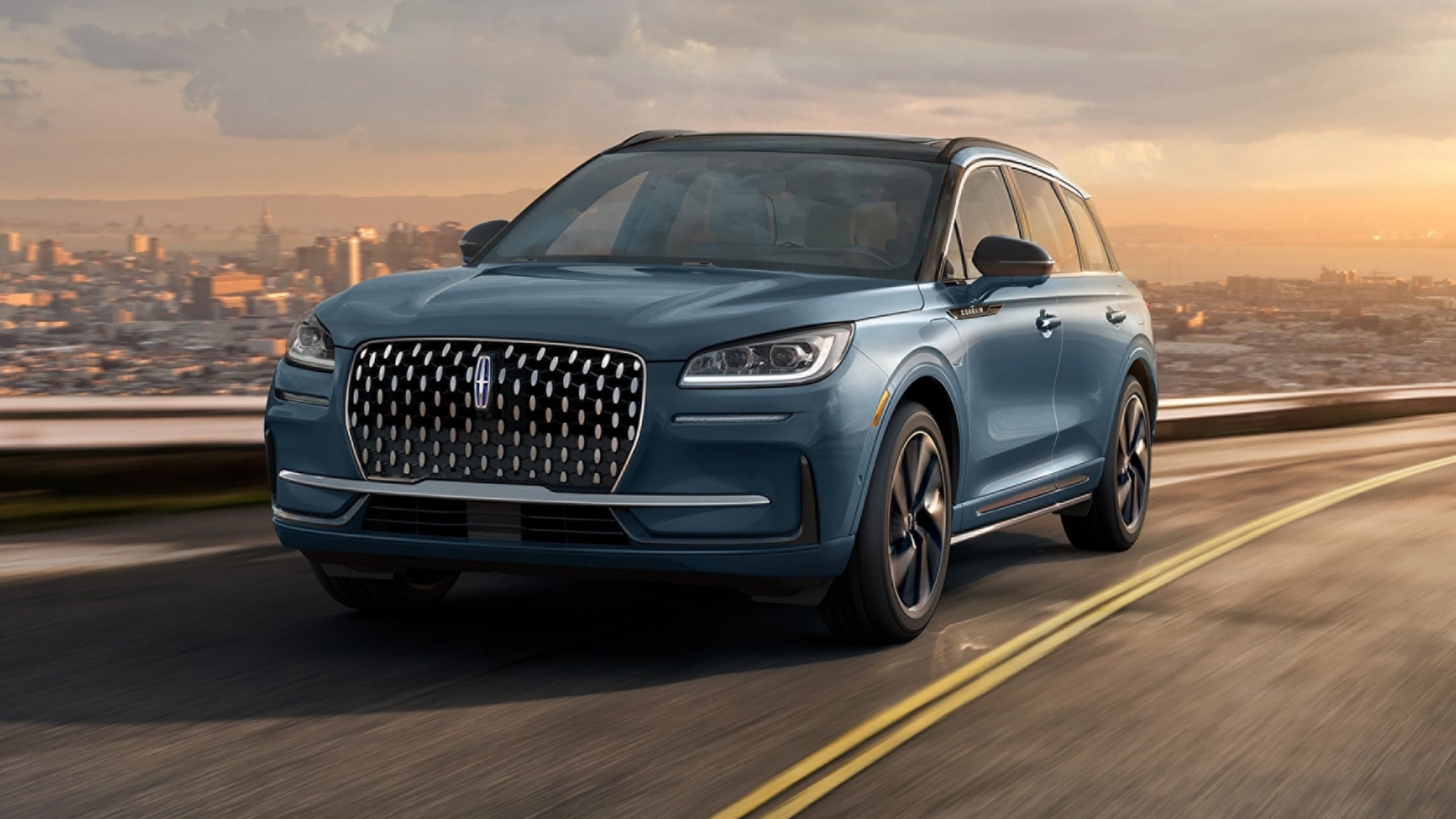 2026 Lincoln Corsair® Available adaptive suspension