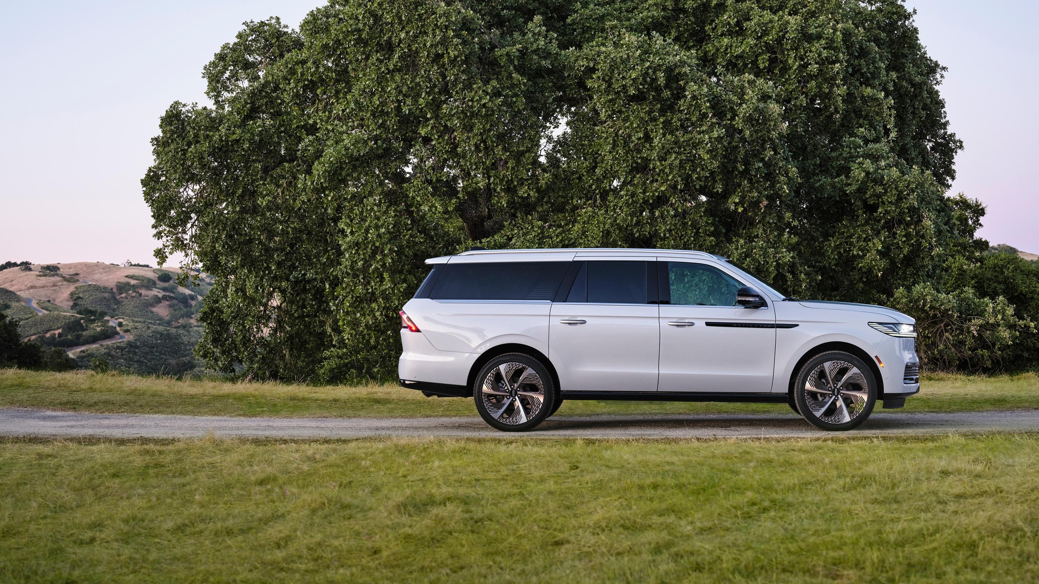 2026 Lincoln Navigator® Distinctive Wheel Options 