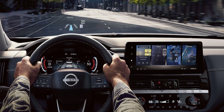 2026 Nissan Pathfinder® High-tech Displays 