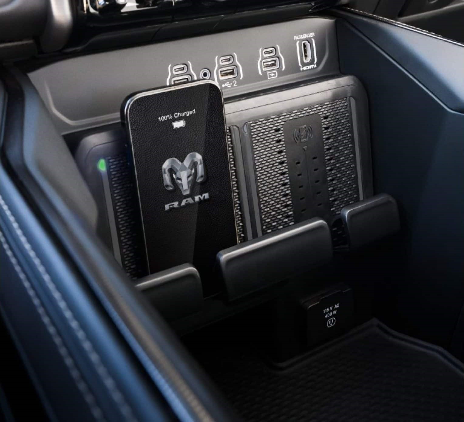 2026 RAM 2500 CLASS-EXCLUSIVE DUAL WIRELESS CHARGING PADS